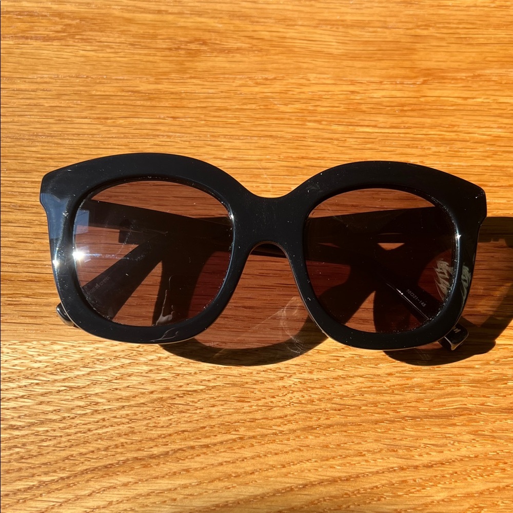 Elizabeth and James Oversized Sunglasses